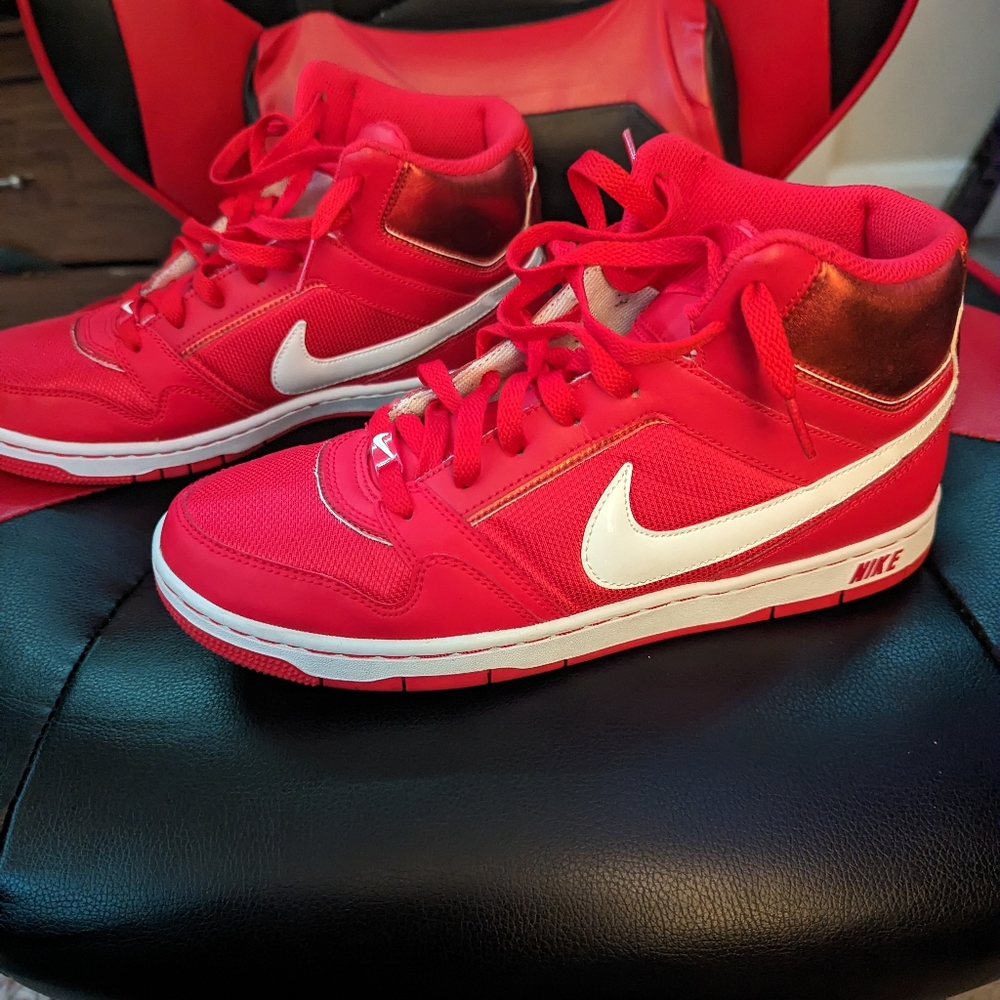 Woman's nike